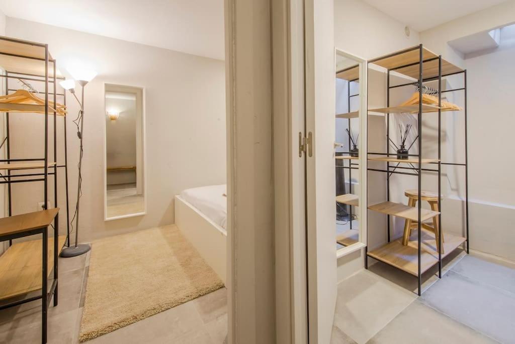 Cool Deluxe Interior Design A 2 Min De Gran Via Apartment Madrid Exterior photo