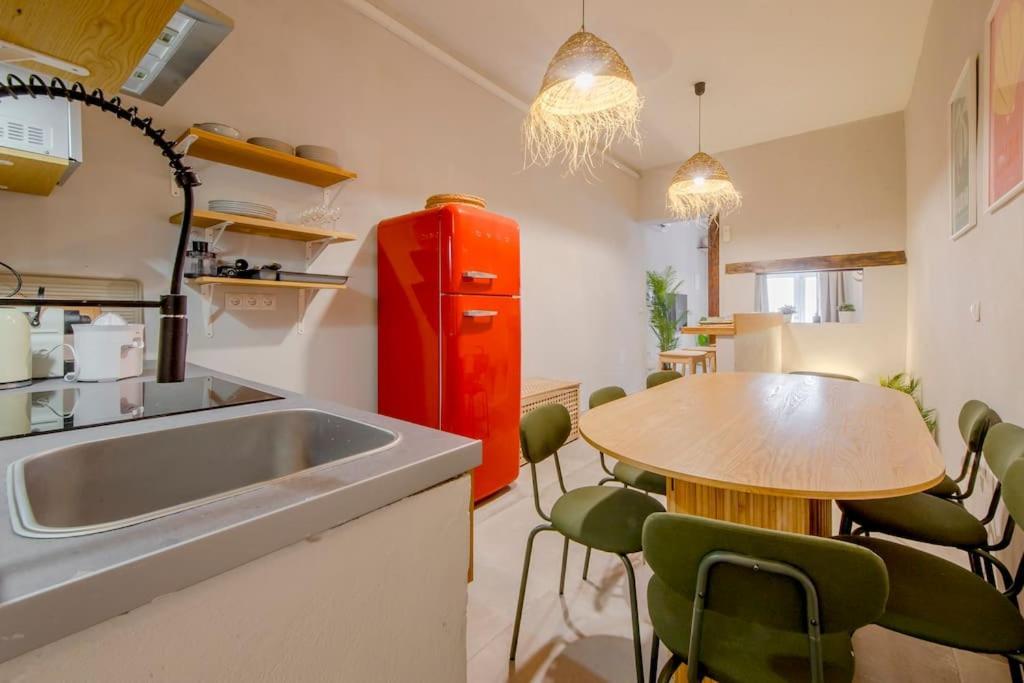 Cool Deluxe Interior Design A 2 Min De Gran Via Apartment Madrid Exterior photo